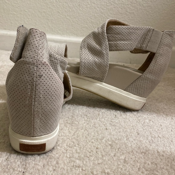 Dr Scholls Arch Support Wedge Heel Wrap Shoe - Picture 1 of 4